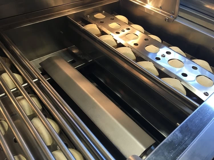 Summerset Sizzler Pro 40 Inch Propane Grill On Cart - Image 6