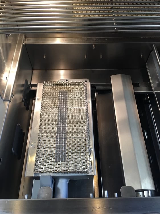 Summerset Sizzler Pro 40 Inch Propane Grill On Cart - Image 8