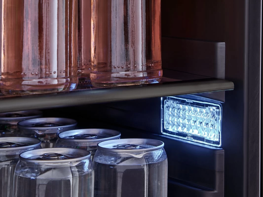 Zephyr 24 Inch Outdoor Single Zone Beverage Cooler - Image 7