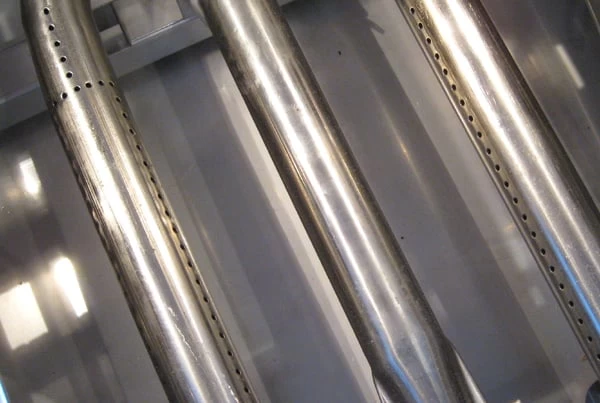 Delta Heat 38 Inch White Propane Grill With Rotisserie - Image 4